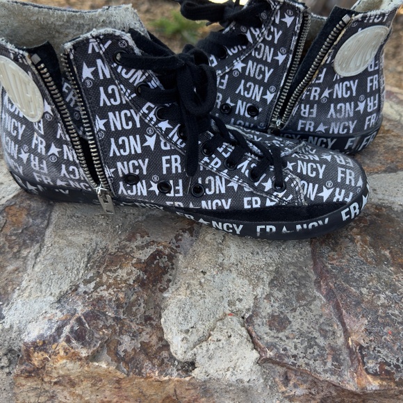 Golden Goose Sneakers - Picture 1 of 5